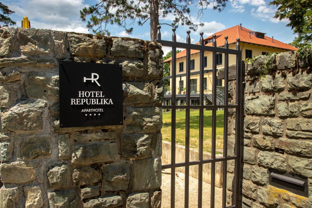 Hotel Republika ザグレブ エクステリア 写真